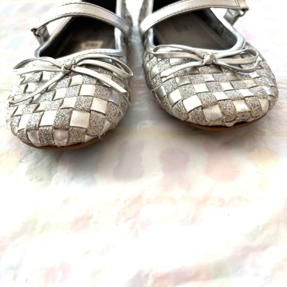 SmartFit Glitter Silver Ballet Flats Shoes SZ 11 Worn 1X Indoors